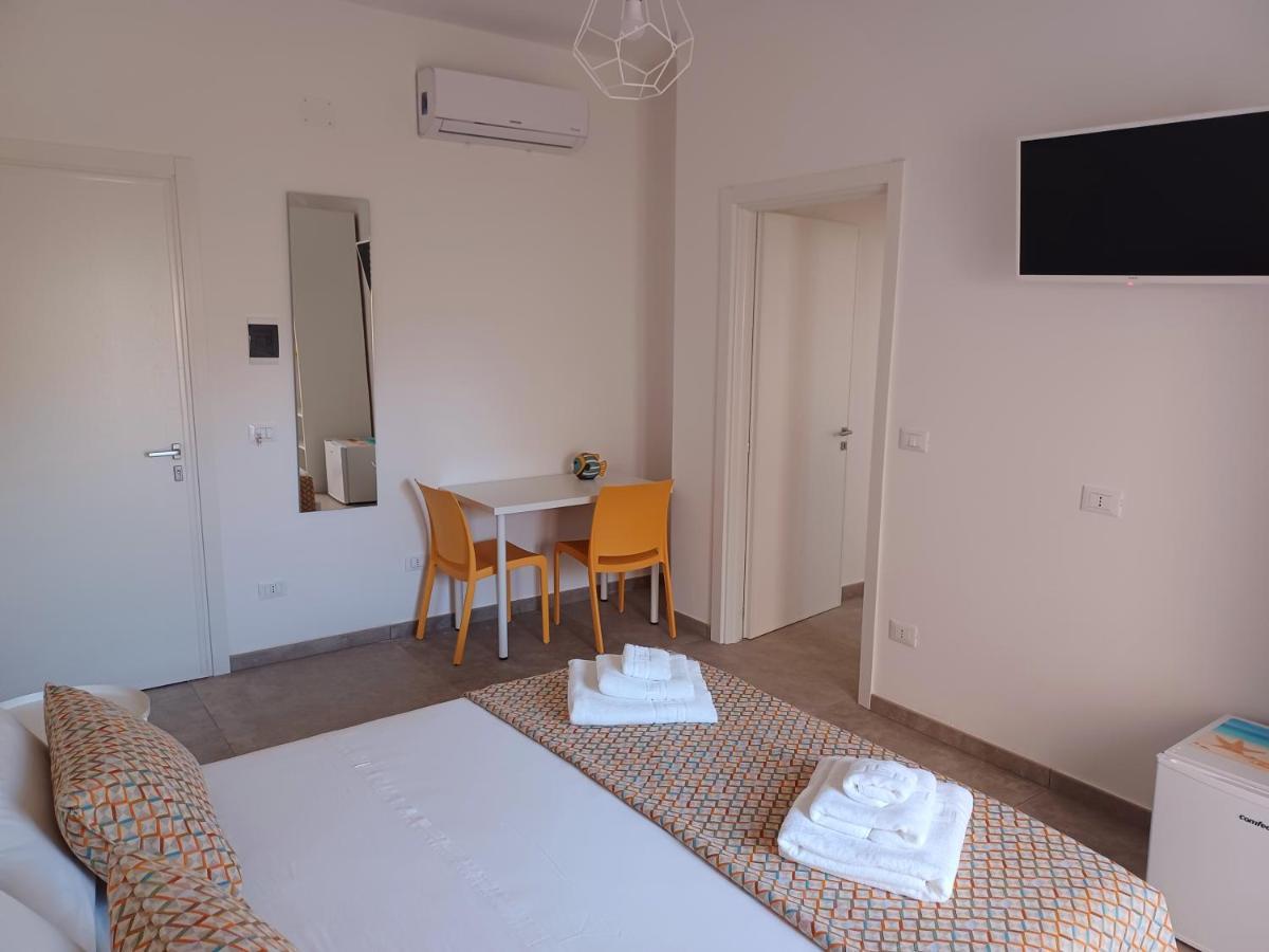House Salento Central Rooms Torre San Giovanni Ugento Esterno foto