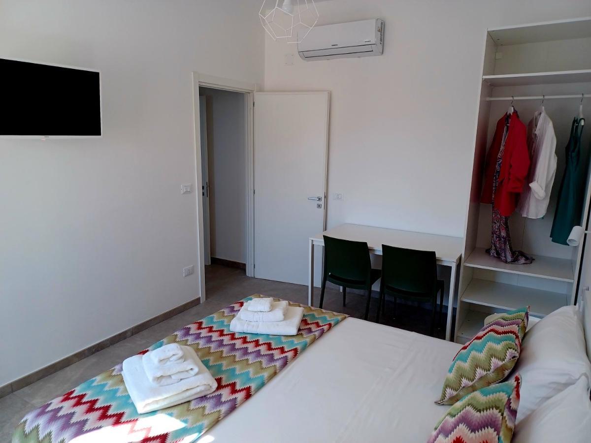 House Salento Central Rooms Torre San Giovanni Ugento Esterno foto
